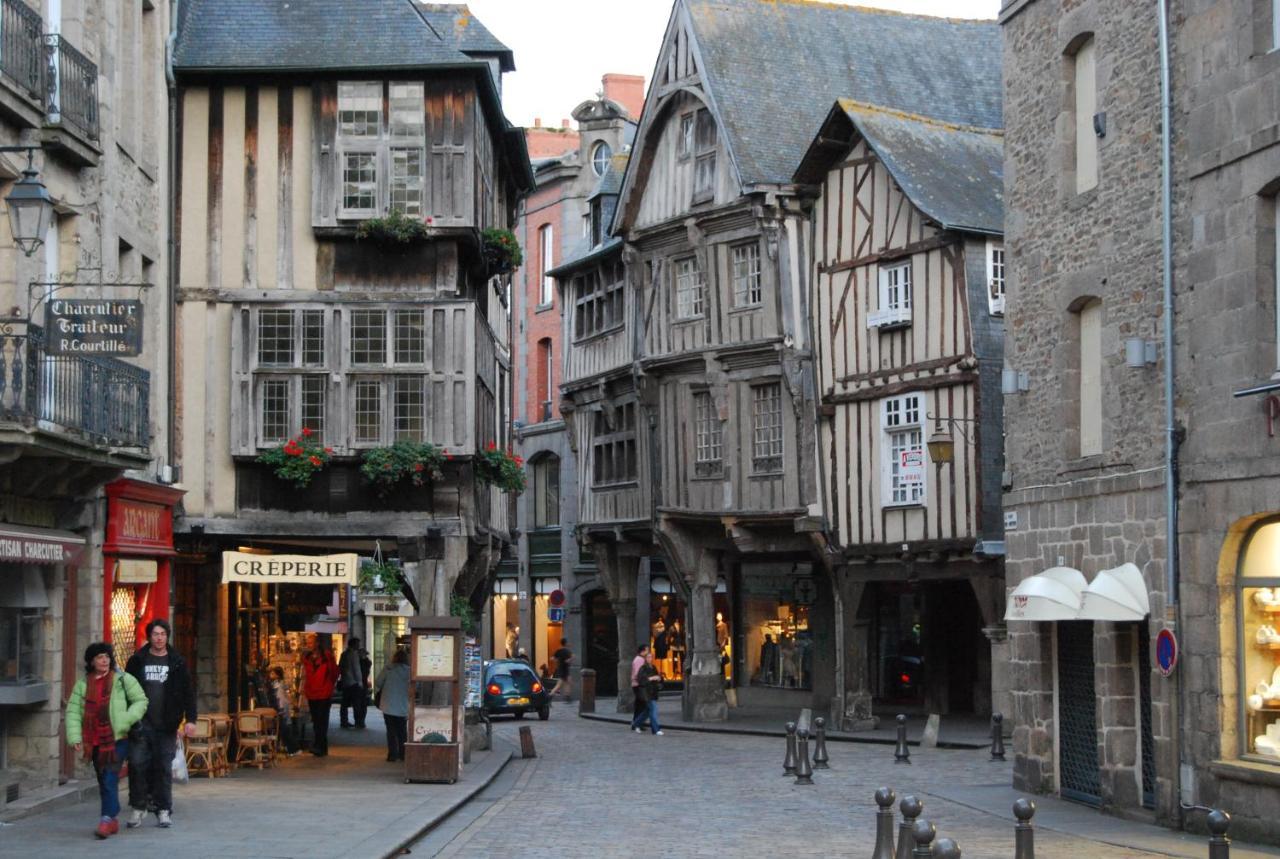 Rue Veillon Couette-café